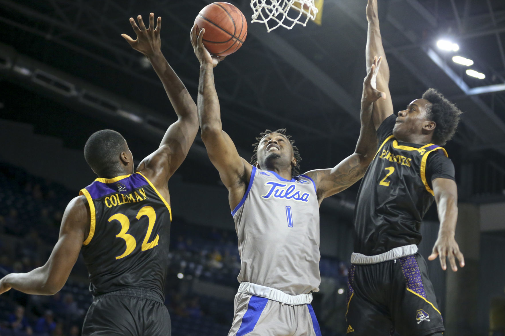 Tulsa Golden Hurricane vs East Carolina Pirates